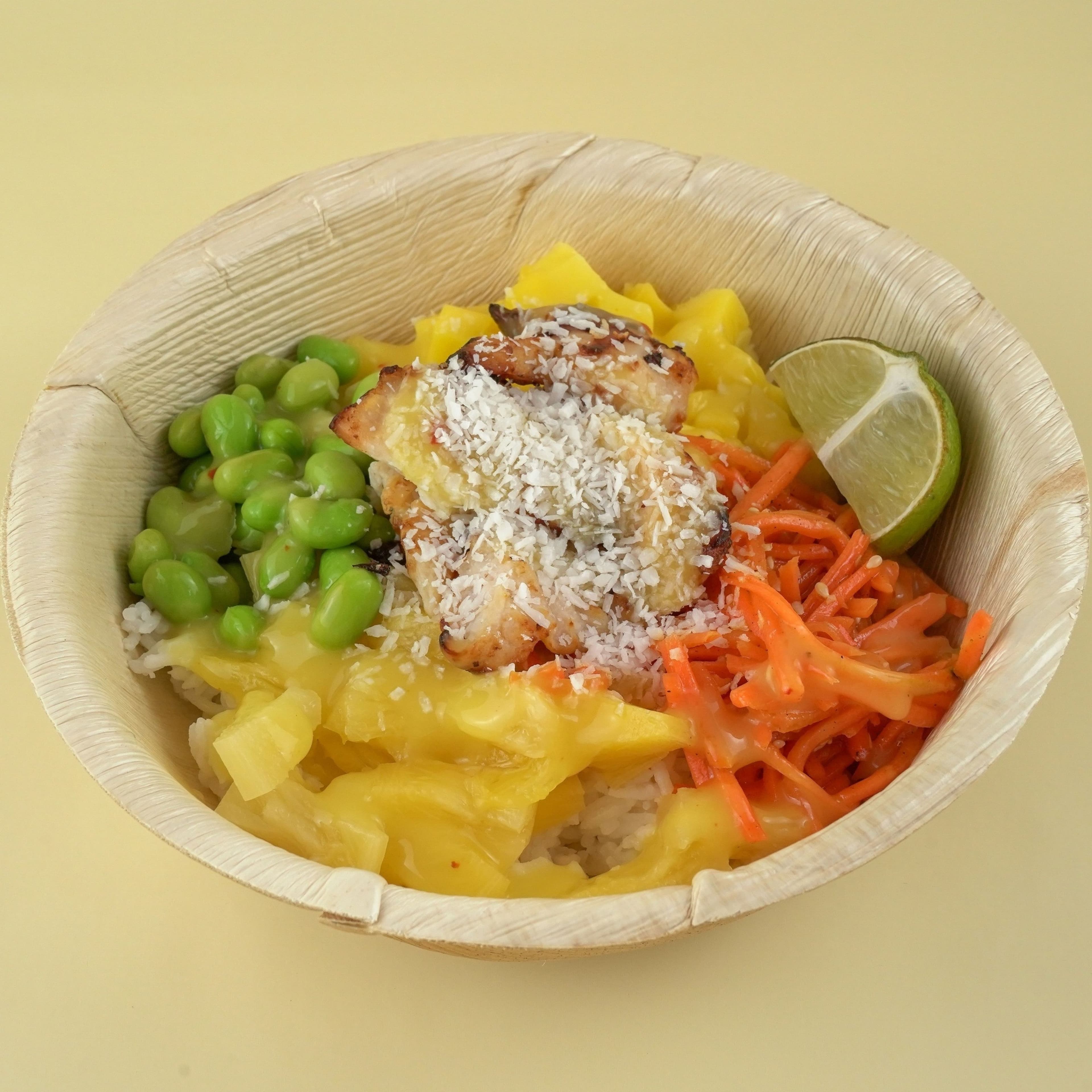 Aloha Chicken Bowl von Maja Bowls